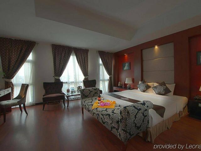 фото Hanoi Emerald Waters Hotel Trendy изображение №22