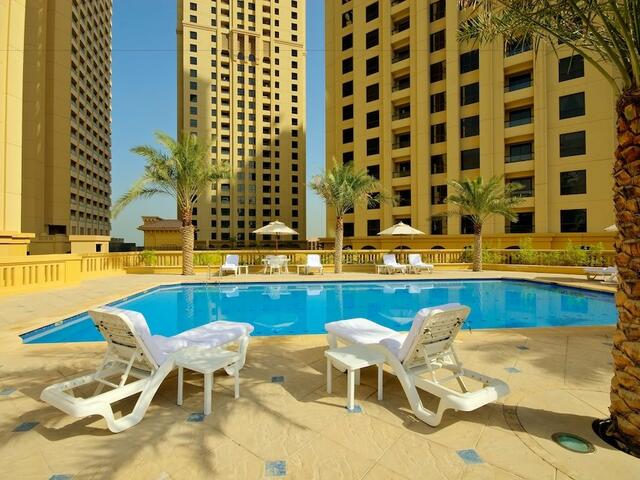 фото отеля HiGuests Vacation Homes - Jumeirah Beach Residence 1 изображение №1