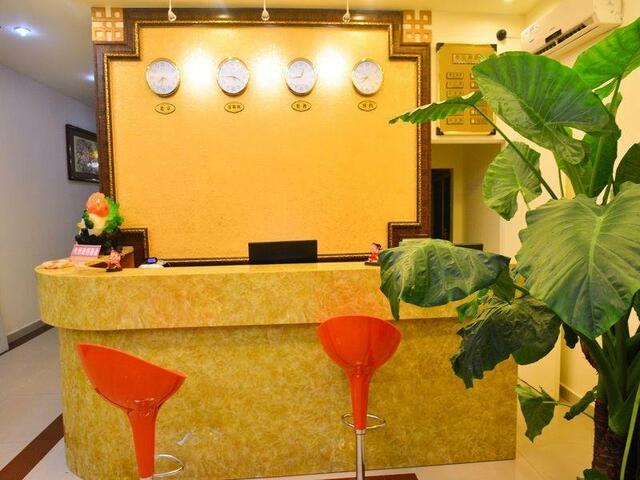 фото Sanya Tiantian Fast Hotel изображение №10