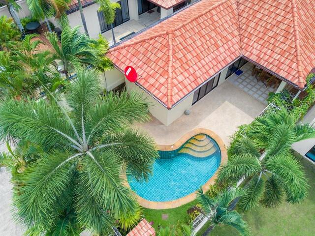 фотографии отеля Private Beach Majestic Pool Villa Pattaya изображение №3