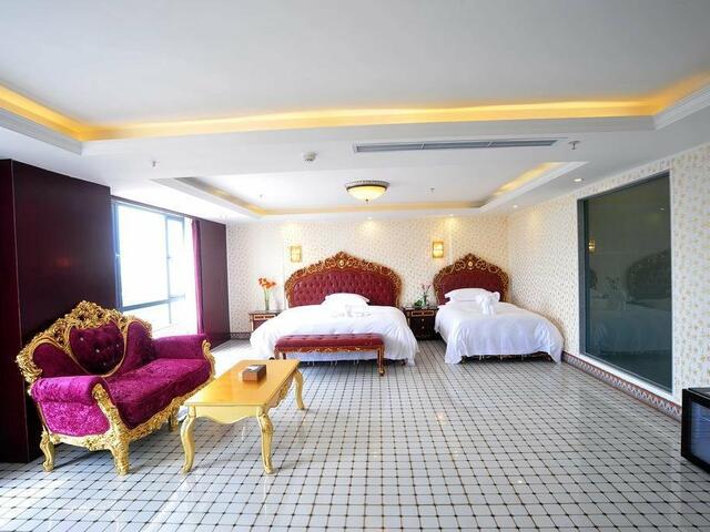 фото отеля Jiulong Wenquan Hoilday Hotel изображение №1