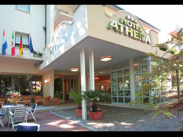 фото отеля Hotel Athena изображение №1