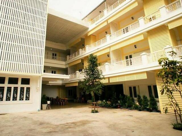 фото Sri Krungthep Hotel изображение №18