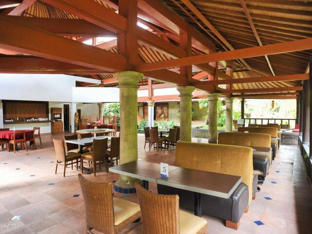 фото отеля Airy Ubud Hanoman Padang Tegal Bali изображение №9