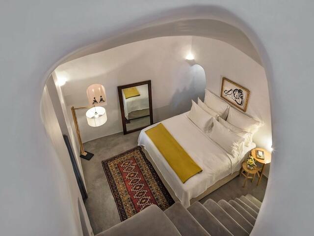 фото отеля Aerie-Santorini изображение №9