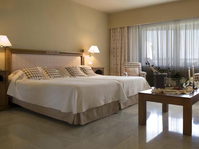 фотографии отеля Hotel Guadalmina Spa & Golf Resort изображение №39