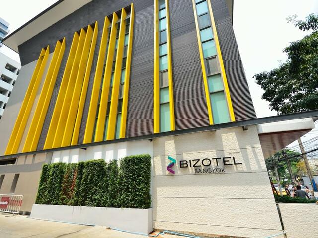 фото отеля Bizotel Bangkok изображение №1