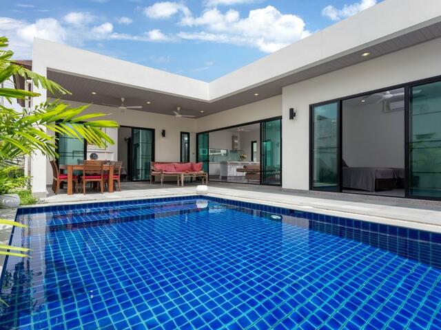 фото Large 3BR Villa with Big Pool by Intira изображение №2