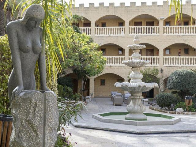фото Hotel Plaza del Castillo изображение №10