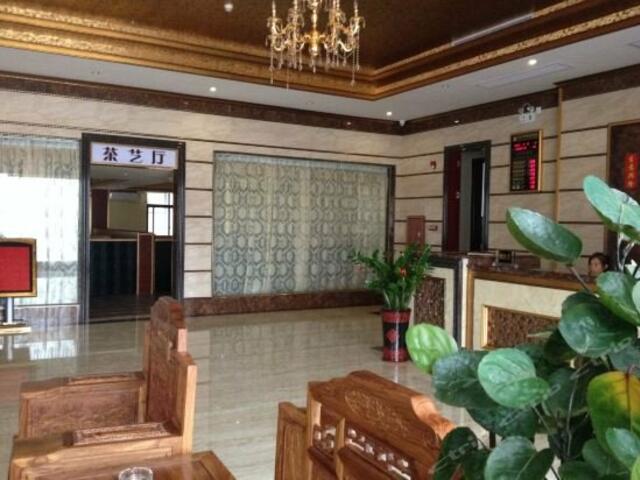 фото отеля Ledong Hengfudi Holiday Hotel изображение №9
