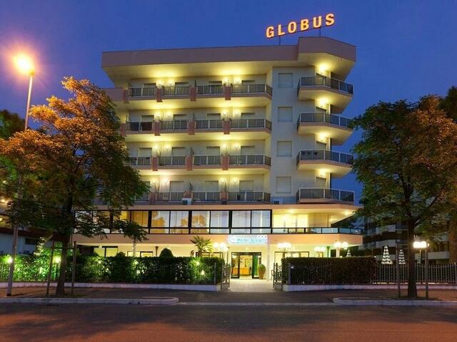 фото отеля Family Hotel Globus изображение №1