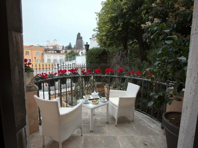 фото отеля Royal Suite Trinita Dei Monti Rome изображение №25