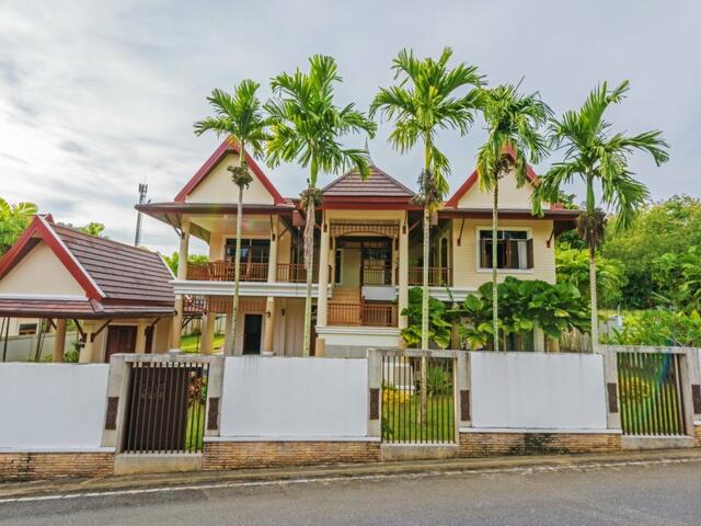 фото отеля Phuket Private Havana Villa изображение №1