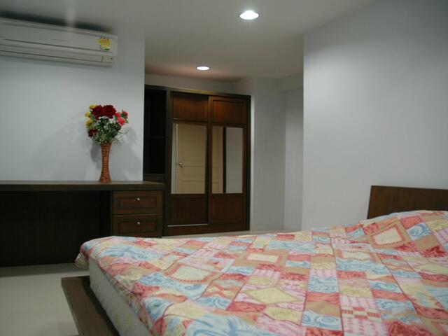 фото отеля Suvarnabhumi Apartment изображение №13