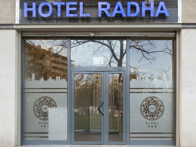 фотографии Hotel Radha изображение №4