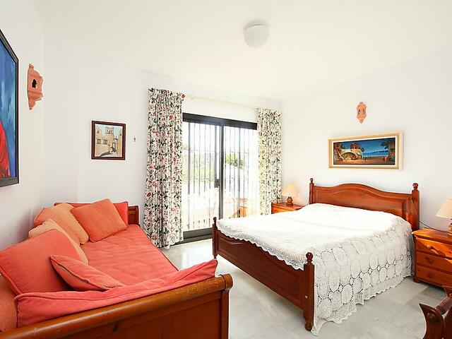 фото отеля Villa Cielo - Three Bedroom изображение №13