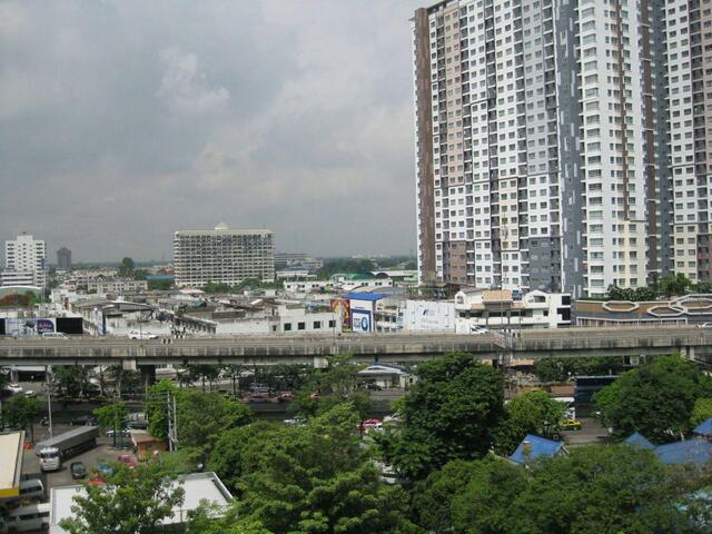 фотографии Komol Residence Bangkok изображение №8