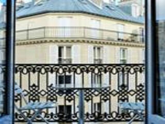 фото отеля Bonséjour Montmartre изображение №1