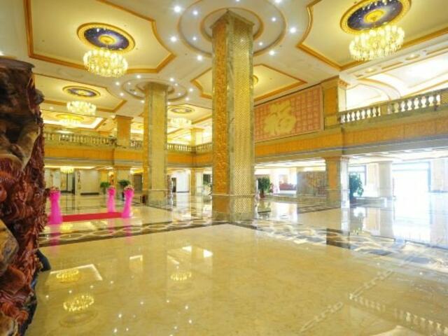 фото Jiulong Wenquan Hoilday Hotel изображение №18