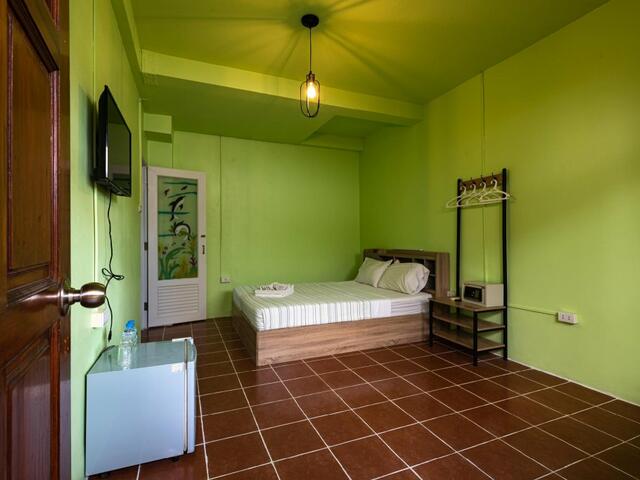 фото отеля myPatong GuestHouse-Hostel изображение №17