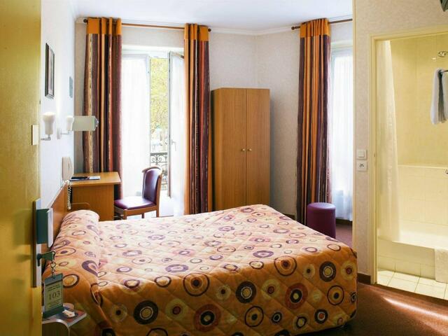 фото отеля Hotel de la Place des Alpes изображение №9