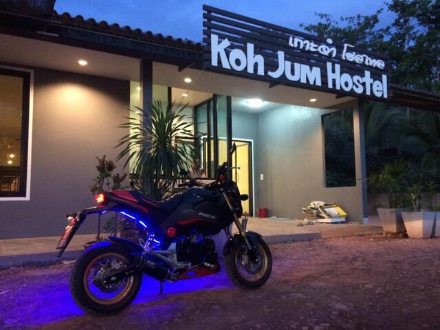 фото отеля Koh Jum Hostel изображение №13