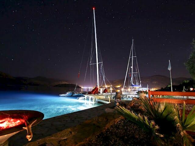 фото Bozburun Yacht Club изображение №10