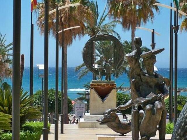 фотографии отеля Hotel El Faro Marbella изображение №3