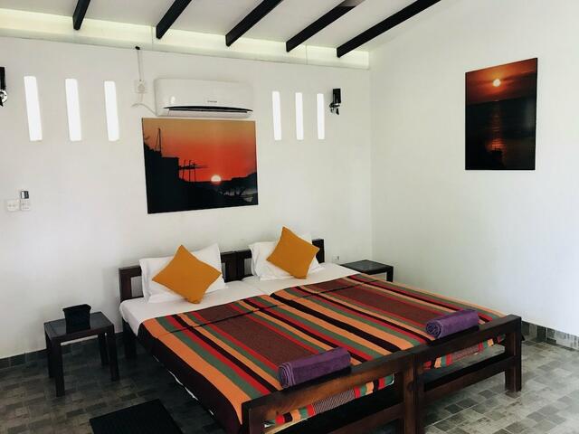 фото отеля Sri Beach Bungalows and Villa изображение №29