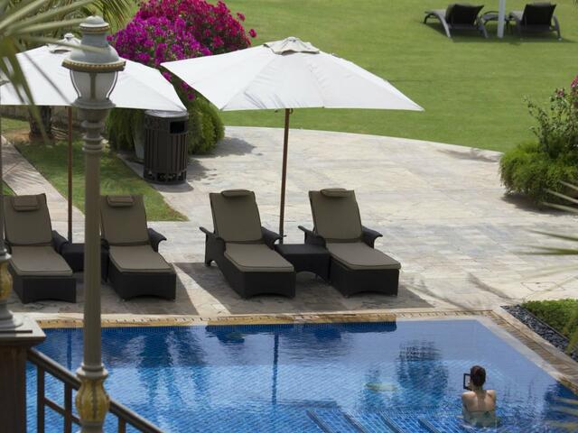 фото отеля Shangri-La Hotel Apartments Qaryat Al Beri изображение №17