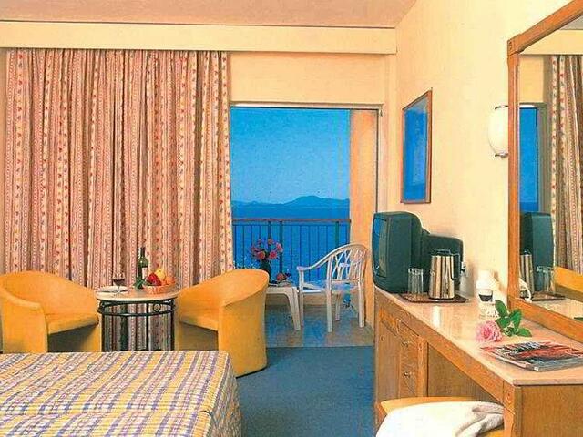 фото Nissaki Beach Hotel изображение №18