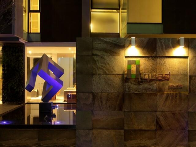 фото отеля Quad Suites Silom изображение №1