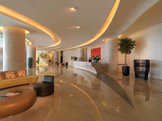 фотографии отеля Hilton Capital Grand Abu Dhabi изображение №11