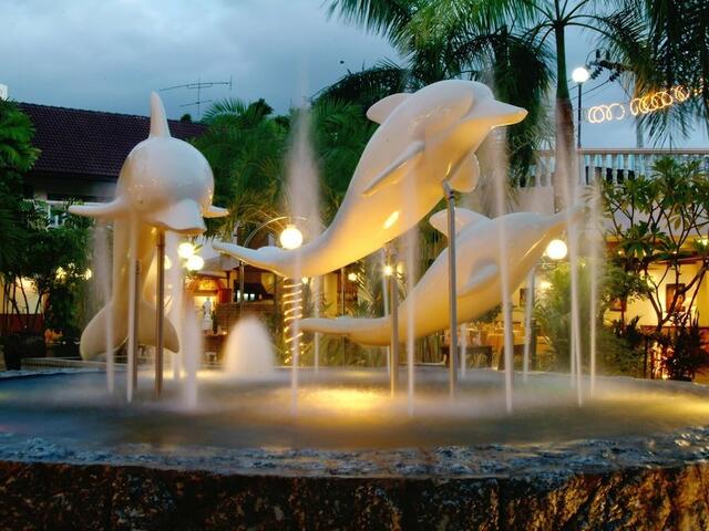 фото Thara Patong Beach Resort & Spa изображение №2