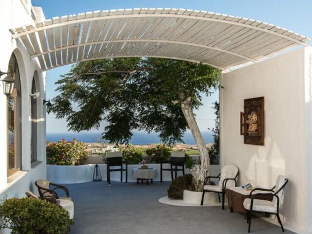 фото Villa Iliovasilema Santorini изображение №2