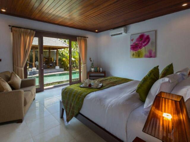 фотографии отеля Villa Tulip Sanur изображение №19