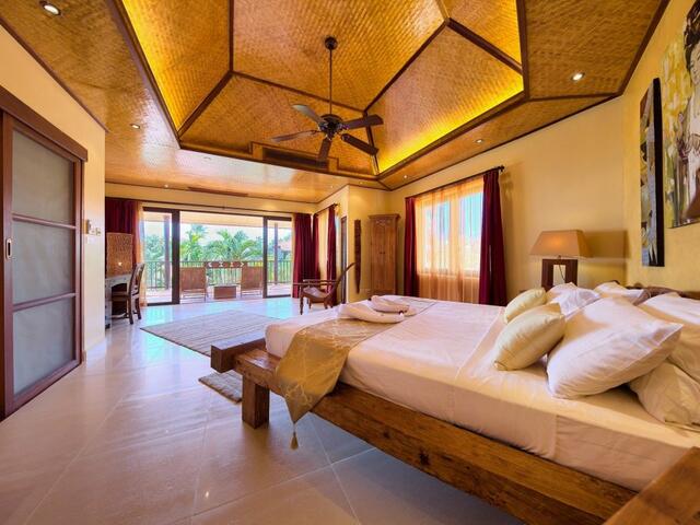 фото отеля Baan Buaa - 3 Bedroom Beach Side Villa изображение №21