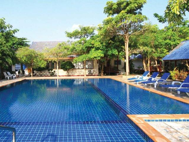 фото отеля Andaman Resort изображение №5