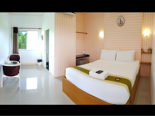 фото The Aam Resort Bang Sa-Re изображение №14