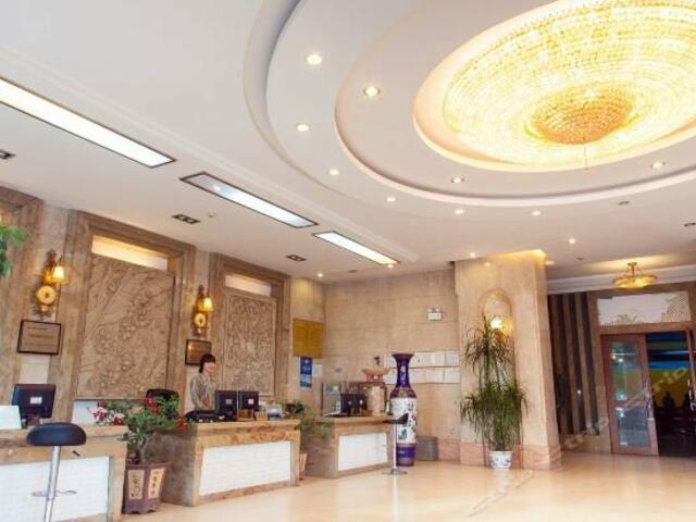 фото Duzhuang Hotel изображение №6