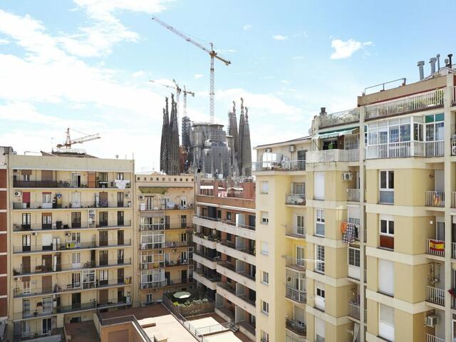 фото Sagrada Familia Sun изображение №6