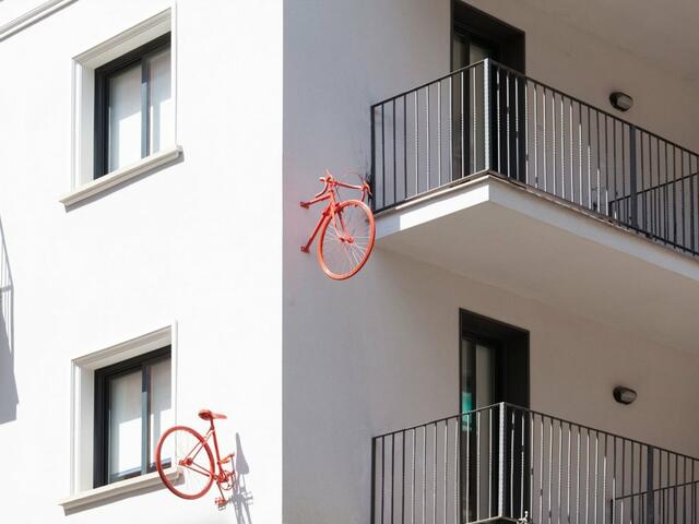 фото отеля The Bicycle Apartments изображение №1