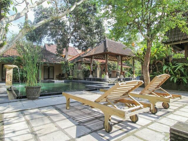 фотографии отеля Airy Ubud Raya Andong Bali изображение №11
