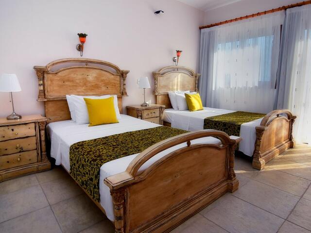 фото отеля Villa Luxor изображение №5
