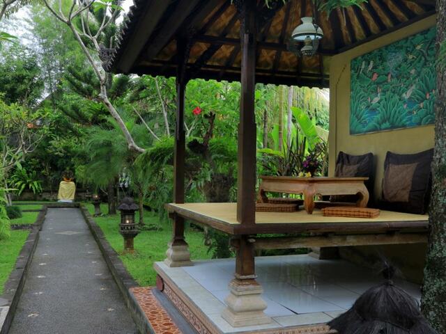 фото Uma Sari Cottage by Gamma Hospitality изображение №10