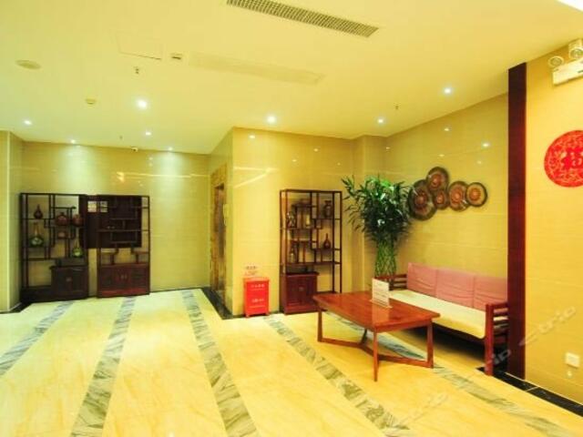 фотографии отеля Zhongyuan Hotel изображение №3