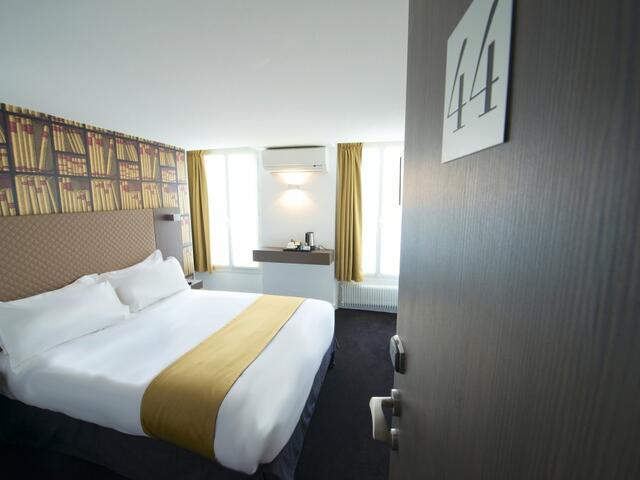 фото отеля Hotel de la Gaite изображение №25