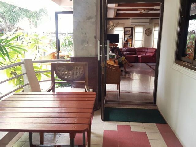фото отеля Coconut House Chaweng - Hostel изображение №1