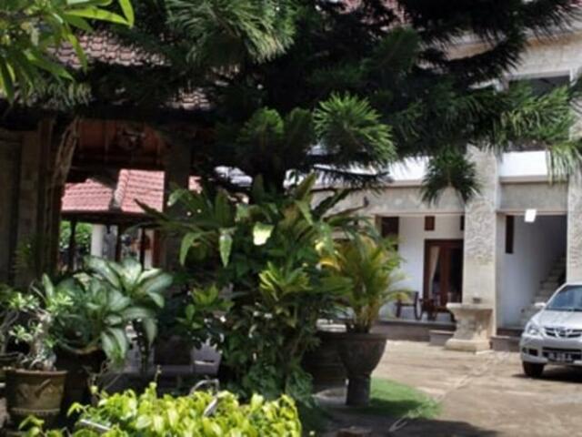 фотографии отеля Puri Jayaraja Guest House изображение №3