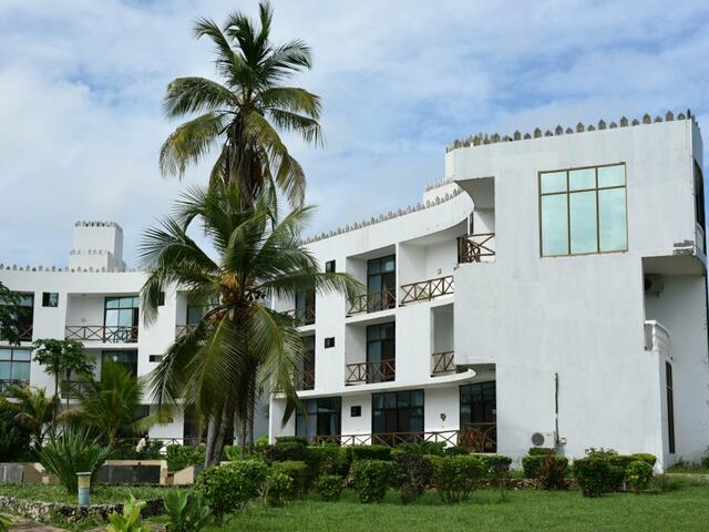 фото отеля Coconut Tree Village Beach Resort изображение №21